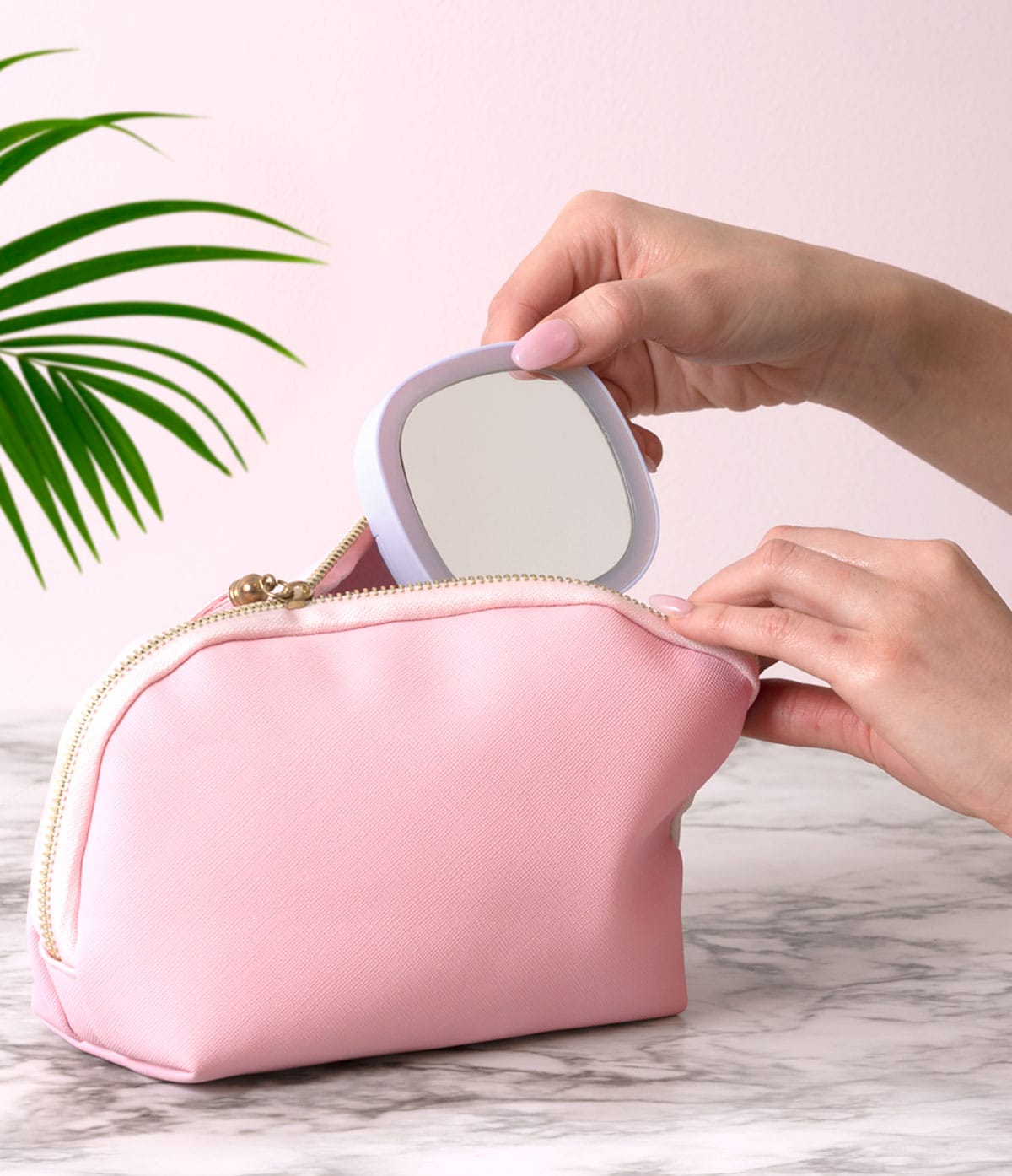 Mini LED Makeup Mirror from Rinse - family-made since 2003 - detail view