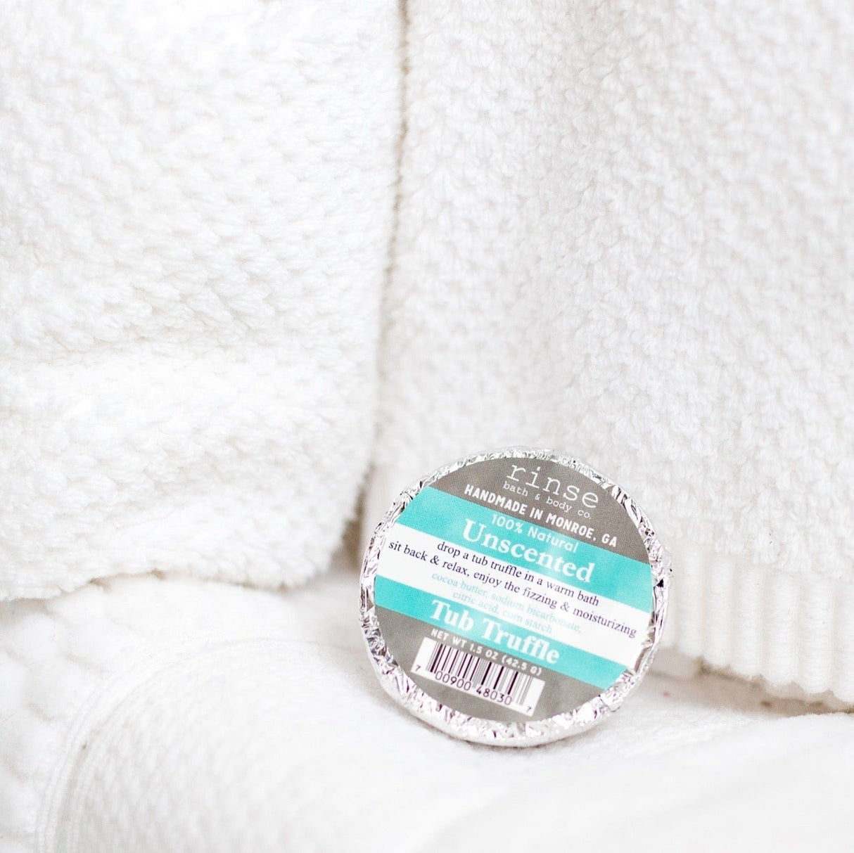 Handmade Unscented bath bomb - naturally derived - detail view