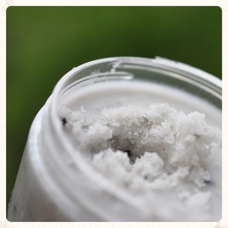 Natural natural salt scrub | Dead Sea Mud | Rinse Bath & Body Co. - detail view