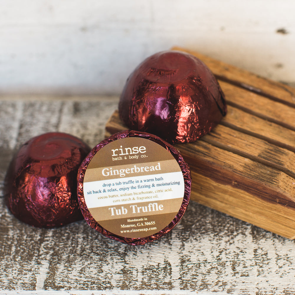 Cocoa Butter Bath Bomb (Tub Truffle) Gingerbread — lifestyle