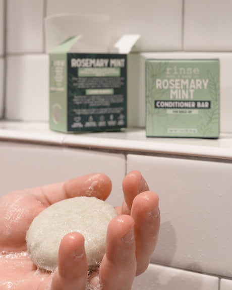 Natural natural shampoo bar | Rosemary Mint | Rinse Bath & Body Co. - detail view