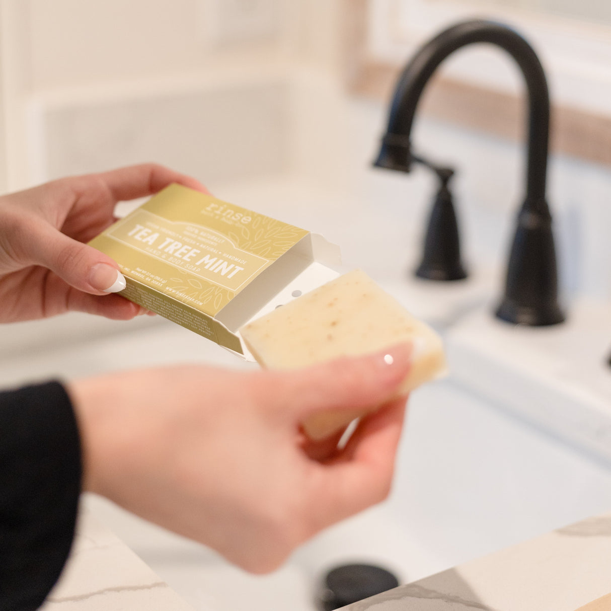 Rinse Tea Tree Mint handmade natural bar soap - moisturizing and gentle - alternate angle