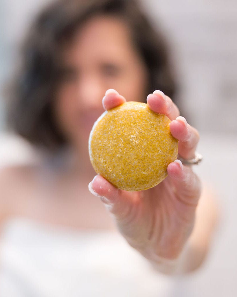 Rinse Citrus natural shampoo bar - sulfate-free cleansing - detail view