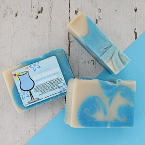 Blue Hawaiian handmade natural bar soap from Rinse - paraben-free since 2003 - detail view