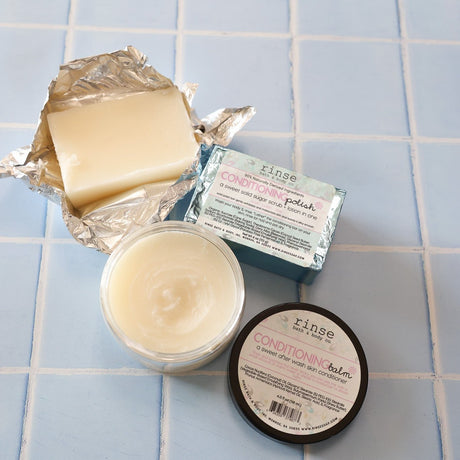 Handmade Original solid body conditioner bar - naturally derived - detail view