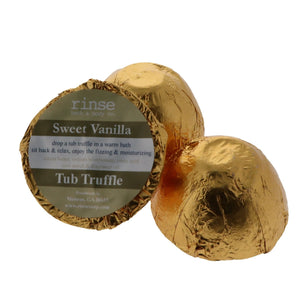 Natural bath bomb | Sweet Vanilla | Rinse Bath & Body Co. - detail view
