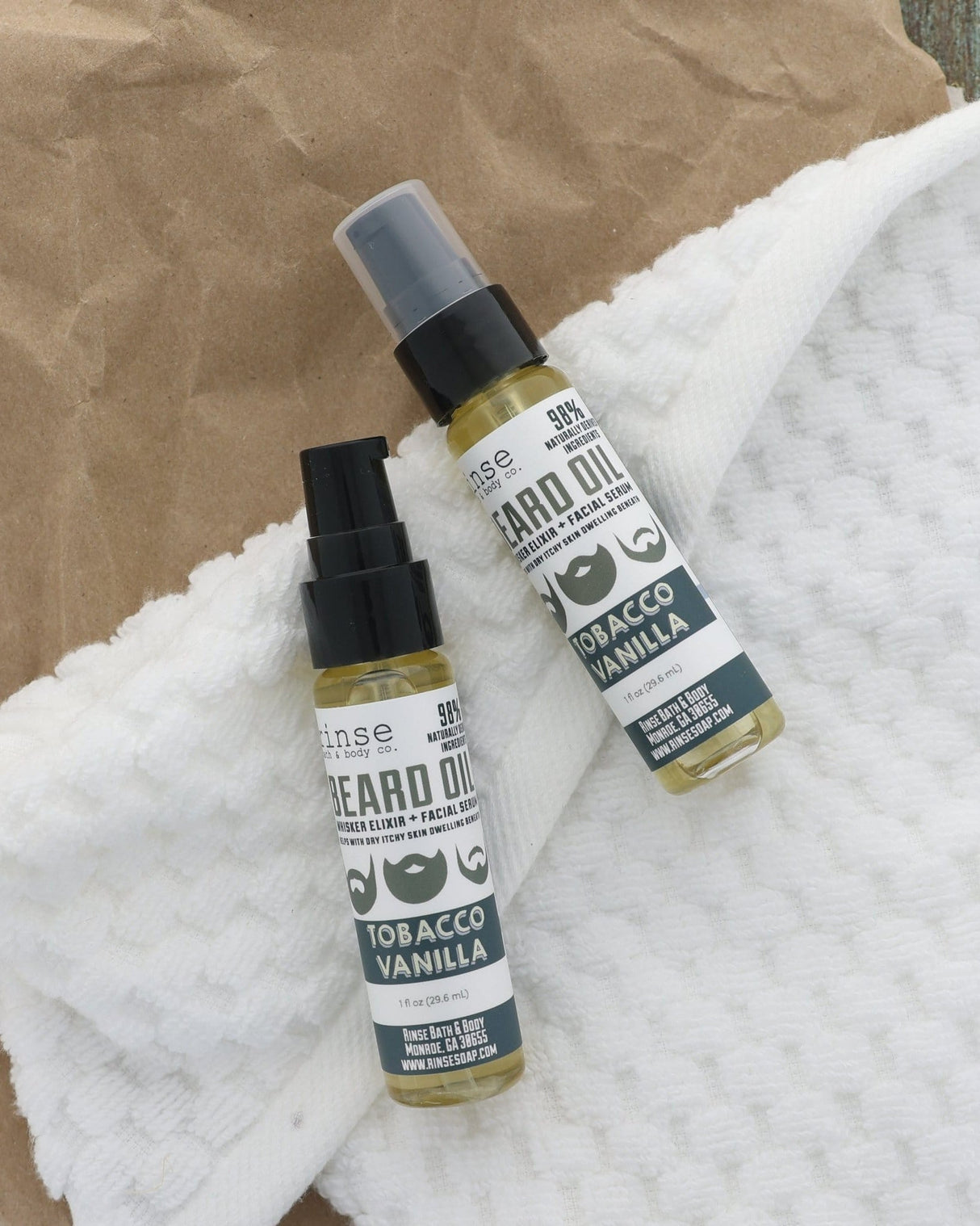 Tobacco Vanilla natural facial oil serum from Rinse - lightweight face serum - detail view